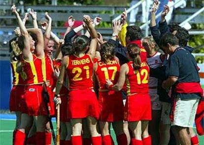 Las españolas celebran la victoria ante Japón por 1-0.