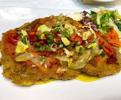 CACHOPO MESTIZO DE CASA EDUARDO / CAPEL