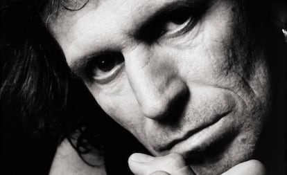 Keith Richards, retratado para seu disco 'Talk is Cheap'.