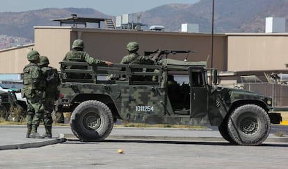 Algunos miembros del Ejército mexicano.