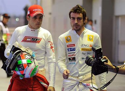 Mientras que el asturiano confirma una progresión, el italiano, que llegó como la gran sustitución del accidentado Felipe Massa, se hunde al fondo de la parrilla con su Ferrari