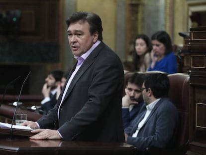 Tomás Guitarte, diputado de Teruel Existe, en el debate de investidura de Pedro Sánchez