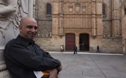 &Aacute;ngel Mart&iacute;nez, de 45 a&ntilde;os, estudia en la Universidad de Salamanca.