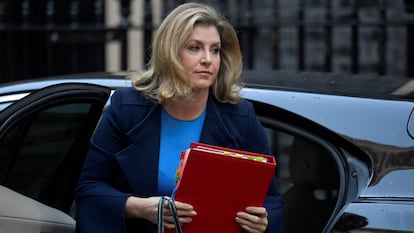 Penny Mordaunt, líder de la Cámara de los Comunes, llega al 10 de Downing Street, el martes.