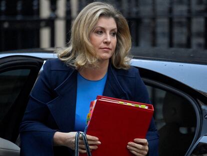 Penny Mordaunt, líder de la Cámara de los Comunes, llega al 10 de Downing Street, el martes.
