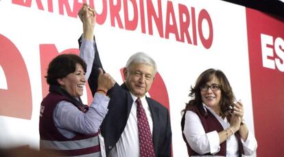 López Obrador y Delfina Gómez, en un acto reciente.