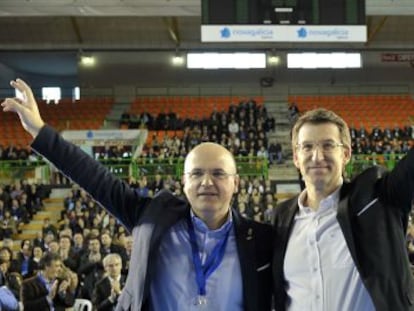 José Manuel Baltar y Alberto Núñez Feijóo, durante un acto político en 2013.