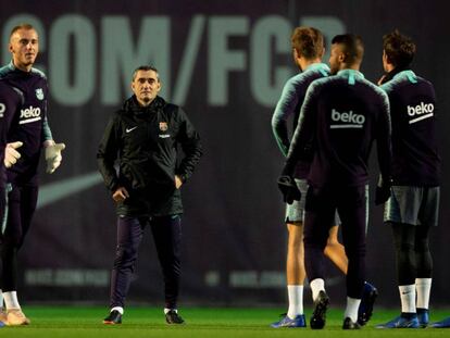 Valverde, en el último entrenamiento del Barcelona.