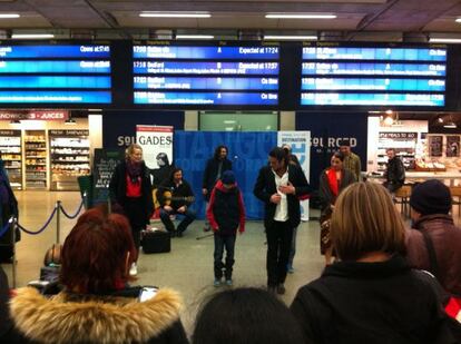 La actuaci&oacute;n de la compa&ntilde;&iacute;a Antonio Gades en la estaci&oacute;n londinense de St. Pancras.