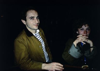 Davidy Butch llorando en el Tin Pan Alley, Nueva York. 1981