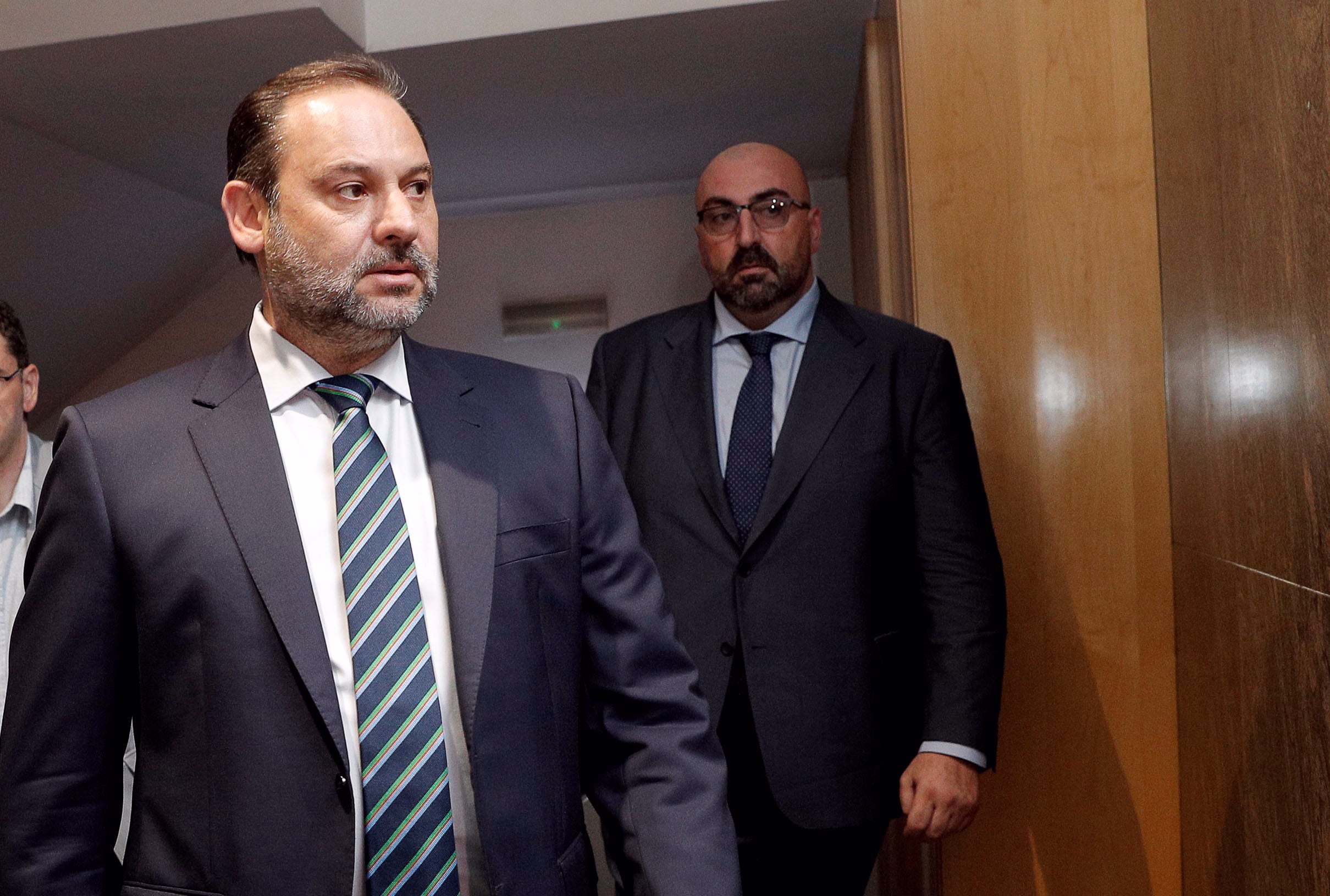 Ábalos y Koldo García, sobre prostitutas: “A ti te gusta más Ariatna”. “No sé, la Carlota se enrolla que te cagas”