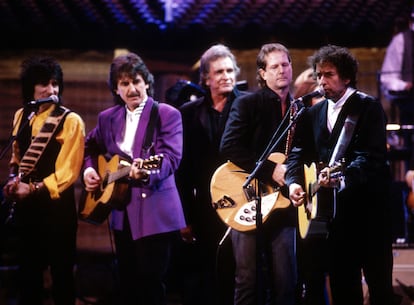Ron Wood, George Harrison, Johnny Cash, Roger McGuinn y Bob Dylan