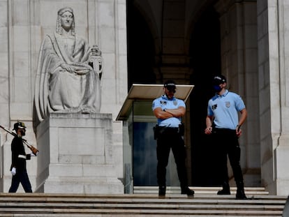 Agentes de la Policía portuguesa en una imagen de archivo.