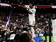 Vinicius celebra su segundo gol al Atlético en el Bernabéu.