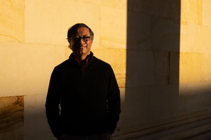 Gustavo Petro al termino de una entrevista el 09 de septiembre de 2021 en Bogotá, Colombia.