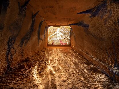 'Ressac', la exposición de Miquel Barceló en una gruta submarina de la Fundación Carmignac, en la isla francesa de Porquerolles.