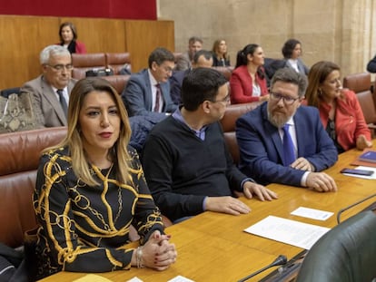 La líder del PSOE andaluz, Susana Díaz, este miércoles en su escaño durante el pleno del Parlamento de Andalucía.