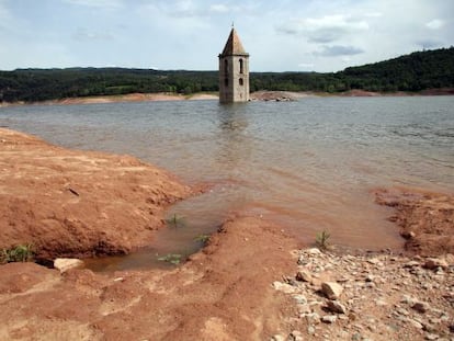 Imagen del pantano de Sau en 2008.