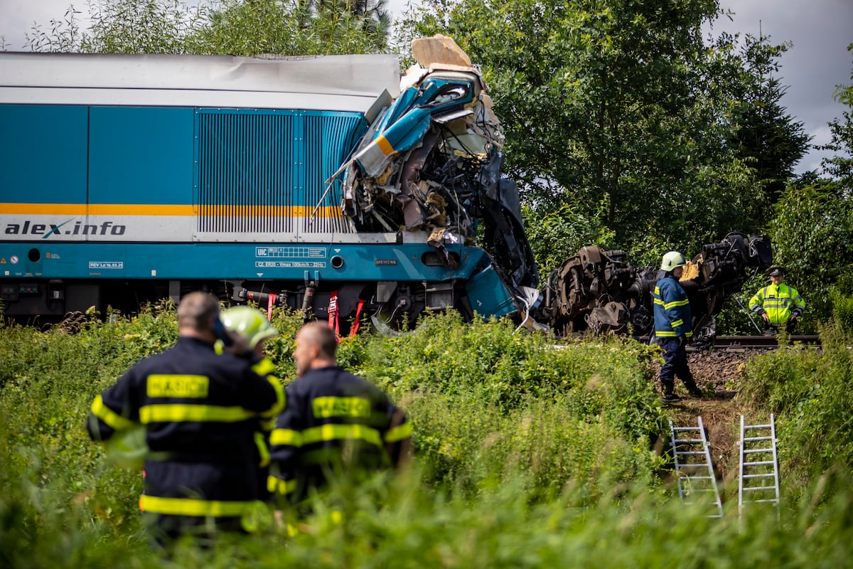 Accidente: Al menos tres muertos y decenas de heridos en un choque de ...