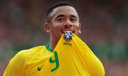 Gabriel Jesus abriu o placar.