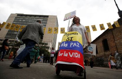 "Digamos si a la paz, por la vida"