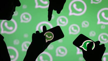 Ilustración de la aplicación de móvil WhatsApp.