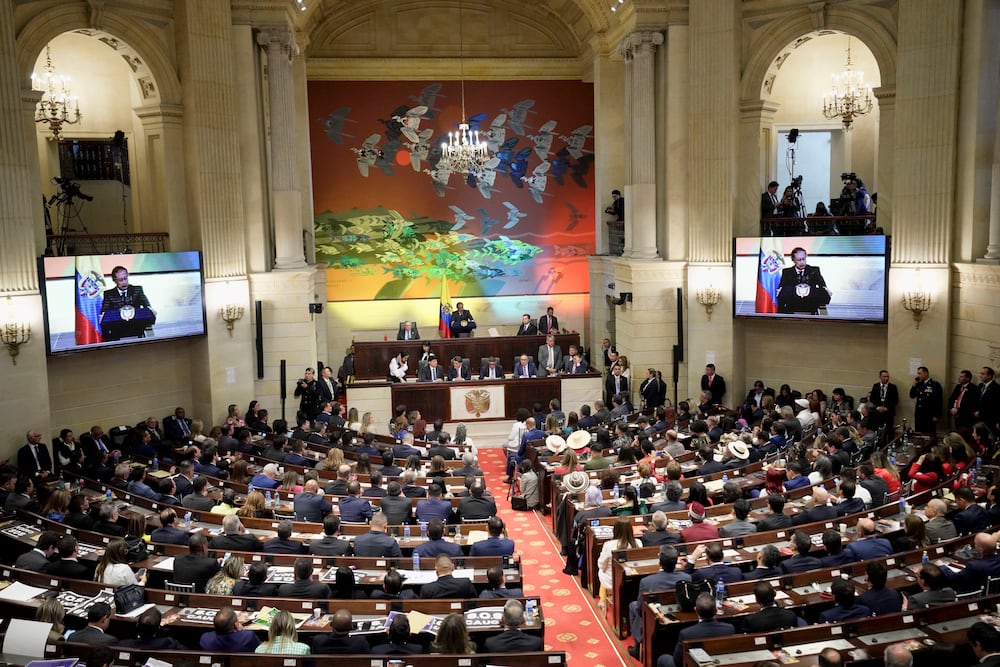 El Congreso hunde la reforma tributaria de Petro y obliga al Gobierno a ...