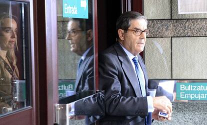 Mario Fernández sale de los juzgados de Bilbao tras prestar declaración