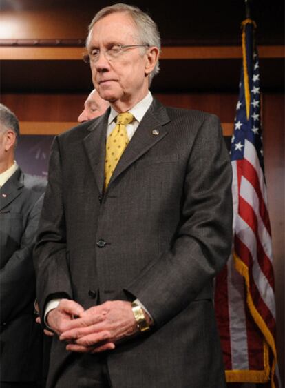 El líder de la mayoría del Senado de EE UU, Harry Reid, durante una rueda de prensa