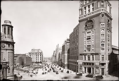 Solar del edificio Carrión, actual Capitol, en la Plaza del Callao, año 1931.