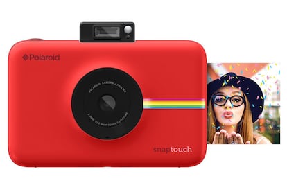 <b>Polaroid Snap</b>. La 'polaroid de este siglo: imágenes digitales (y compartibles) y copias de papel al instante con una misma cámara. Precio: 199 euros. www.polaroid.com