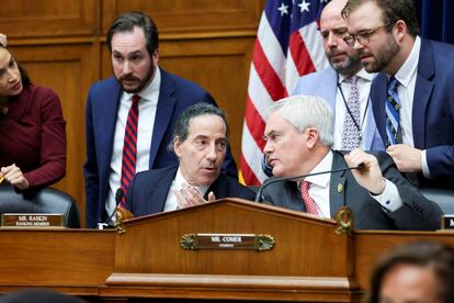 Ranking member Jamie Raskin (D-MD) and House Oversight Committee Chairman James Comer (R-KY)