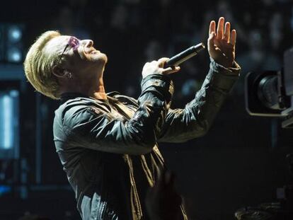 Louis Vuitton corta lazos con Bono, vocalista de U2