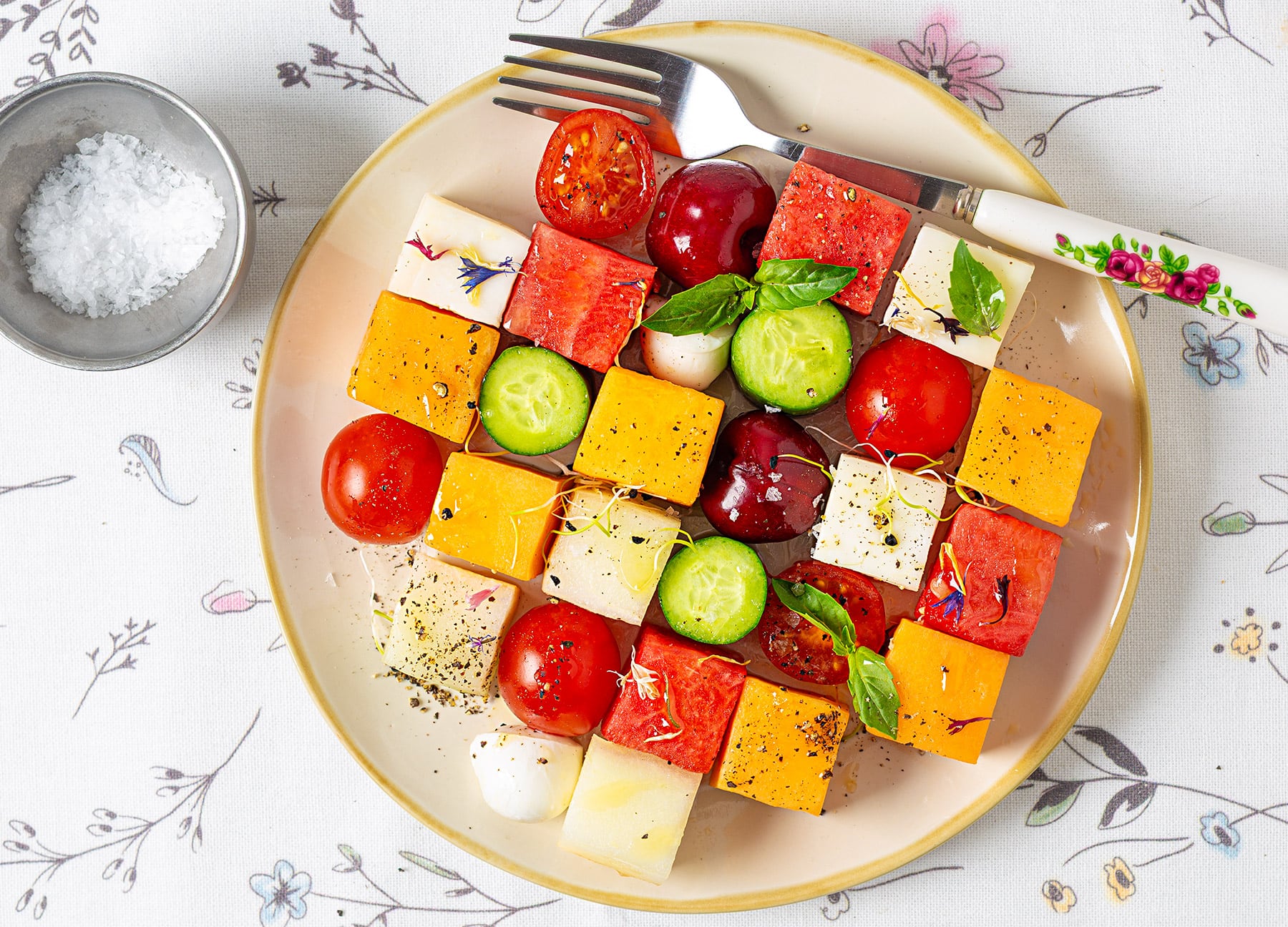 Seis recetas para convertir la fruta de verano en ensaladas