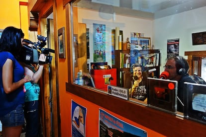 Imagen cedida por Radio Valdivielso de su estudio de grabación.