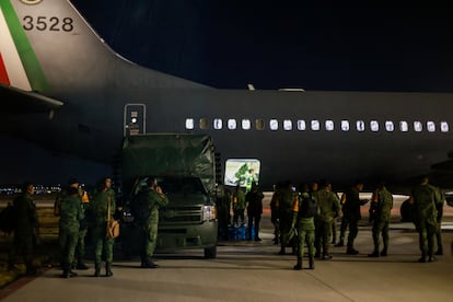 México envía equipos de búsqueda y rescate para ayudar a Turquía tras terremoto