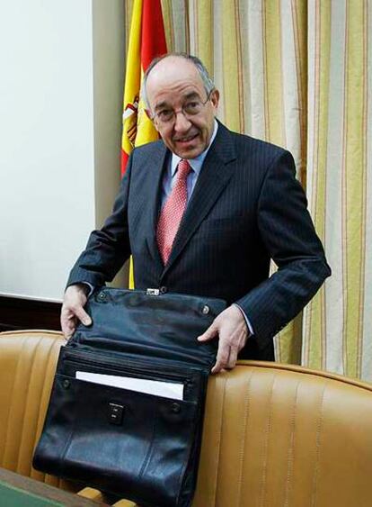 Miguel Ángel Fernández Ordóñez, ayer en el Congreso.