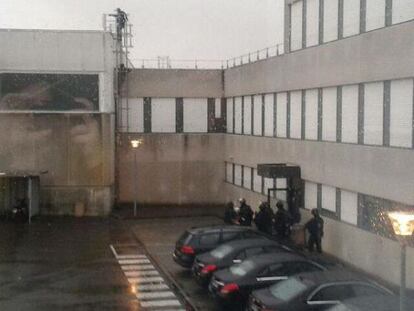 Imatge del setge penjada a Twitter pel diari Le Monde.
