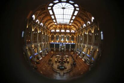 Patio de operaciones de la Bolsa de Madrid.