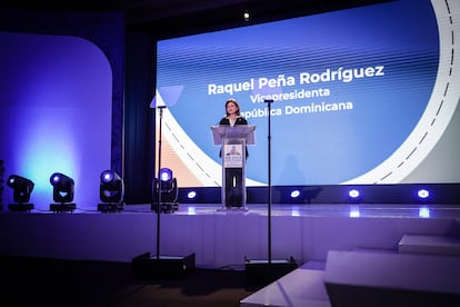 Raquel Peña Rodríguez, vicepresidenta de República Dominicana, habla durante el evento inaugural.