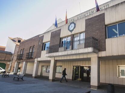 Sede del Ayuntamiento de Moraleja de Enmedio (Madrid).