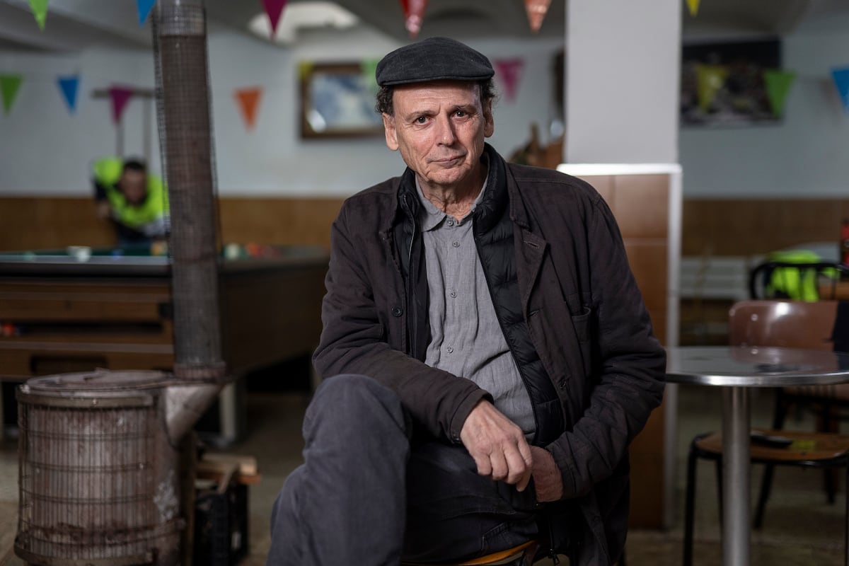 José Luis Guerin, cineasta: “Las películas necesitan de lo auténtico de las periferias porque el centro murió por los mojitos y el ‘brunch”