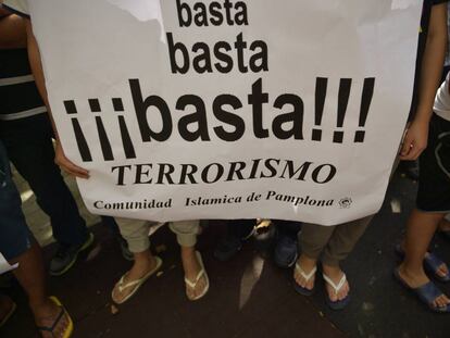 Pancarta contra el terrorismo.