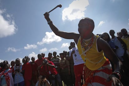 Competición en la rungu (o lucha masai) en los Juegos Olímpicos de Maasai 2014.