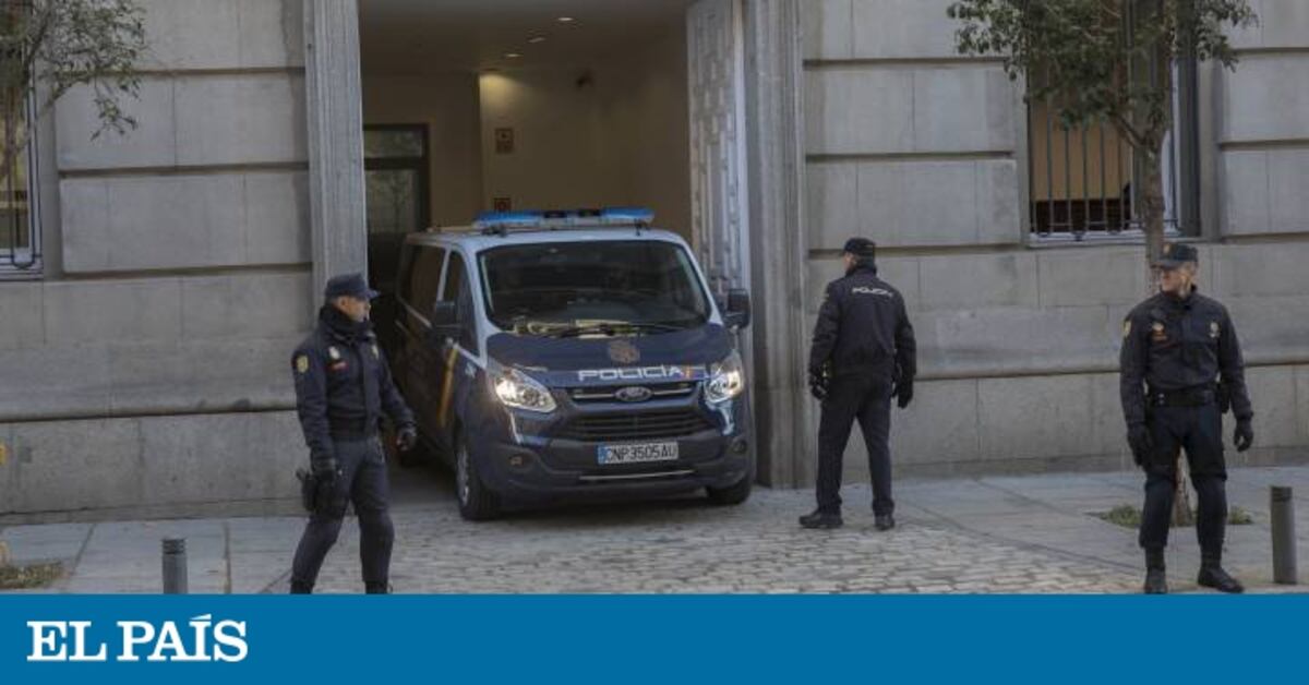 Tribunal Supremo Lee El Auto Por El Que Se Mantiene A Junqueras Forn Y ‘los Jordis En Prisión 1219