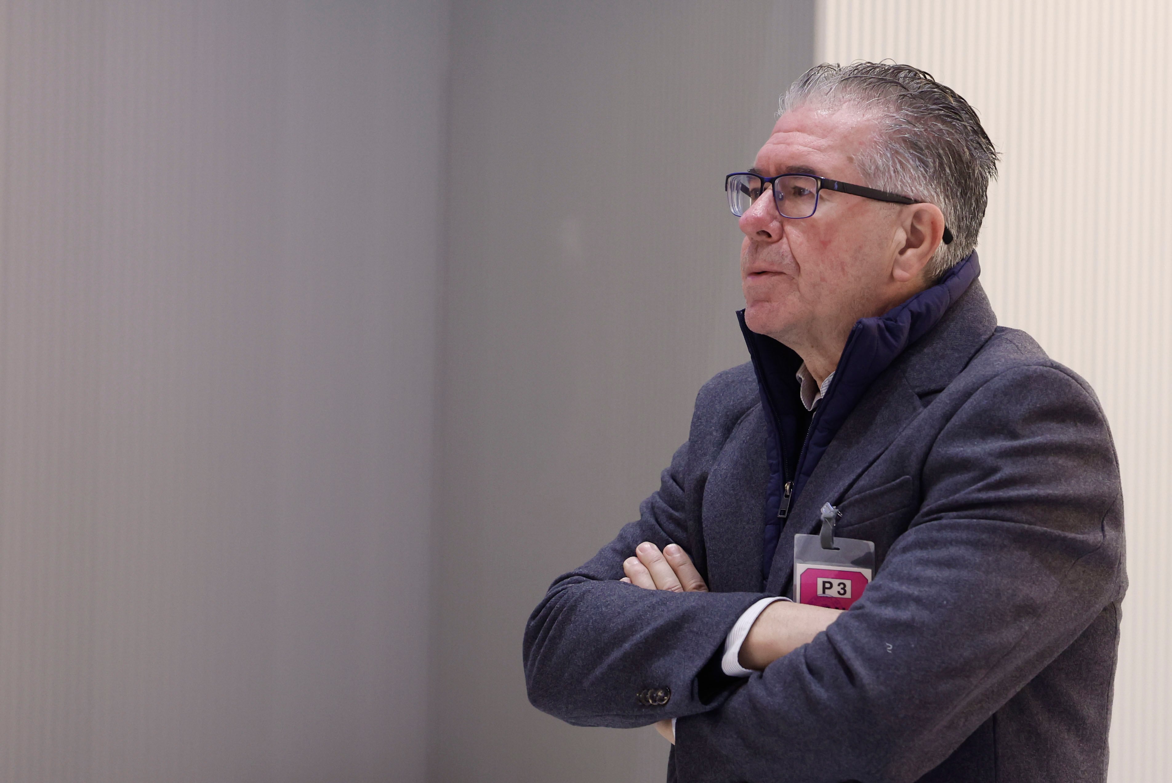 Ex dipendente di Waiter Music sostiene di aver consegnato regali a Francisco Granados