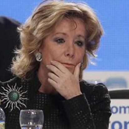 Esperanza Aguirre durante la segunda jornada del XVII Congreso del PP que celebra este fin de semana en Sevilla