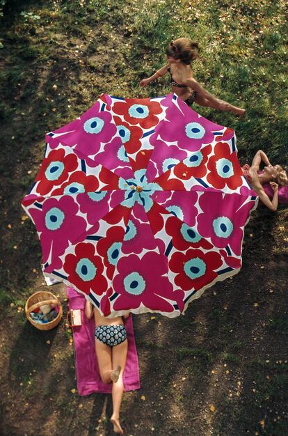 El estampado ‘Unikko’, diseñado por Maija Isola en 1964.