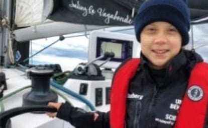 Greta Thunberg, a bordo del barco en el que vuelve a Europa, 'La Vagabonde', el 14 de noviembre.