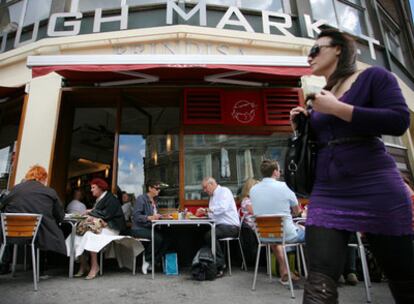 Tapas Brindisa, en el mercado de Borough, es uno de los mejores locales de comida española en Londres.